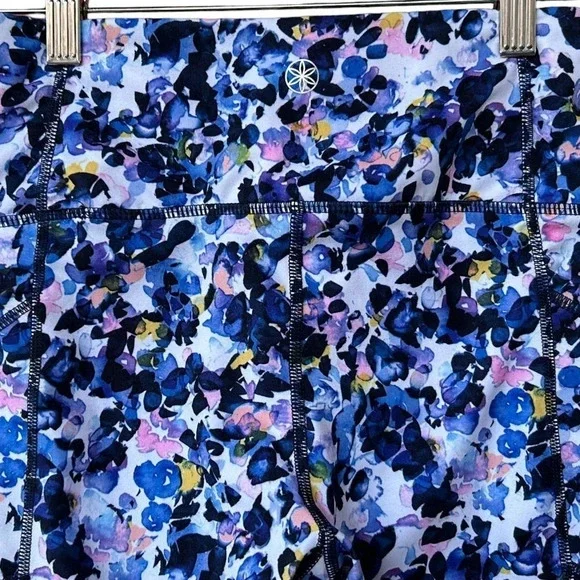 GAIAM Women's Colorful Blue and Purple Hues Floral Yoga Pants Size XS - Picture 6 of 6